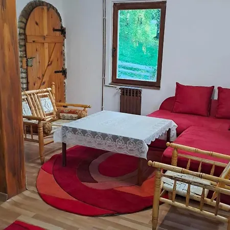 Vikendica Forest Tatil Evi Matici